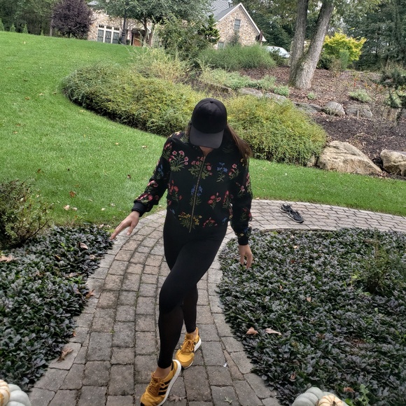 Embroidered bomber jacket - Picture 2 of 6